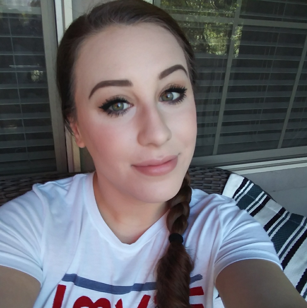 Meet your Posher, Ariel